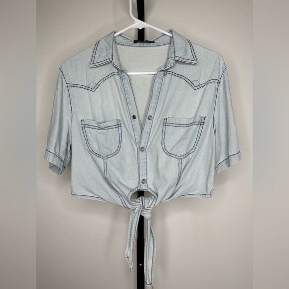 LF Millau Women Tie Front Denim Button Down Crop Top Shirt - S - Picture 1 of 5